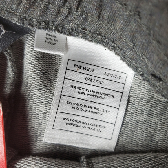 NWT Puma Boys SIze 4 Gray and White Logo Jogger Sweatpants - Picture 8 of 15